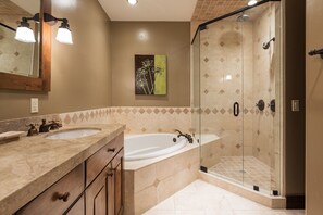 Shower, jetted tub, hair dryer, towels