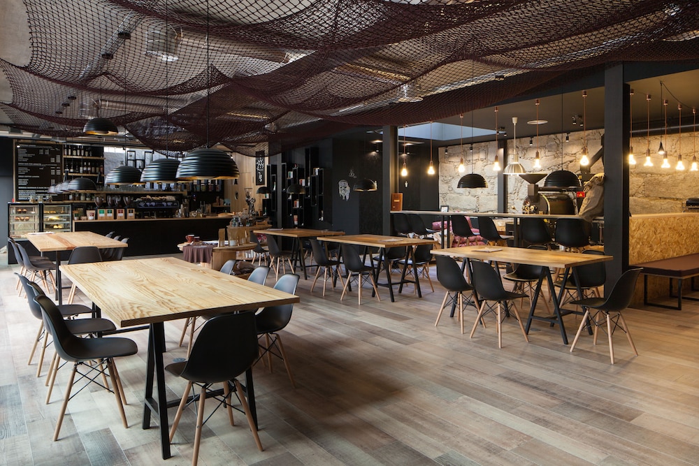 7g Roaster Apartments & Restaurant by null