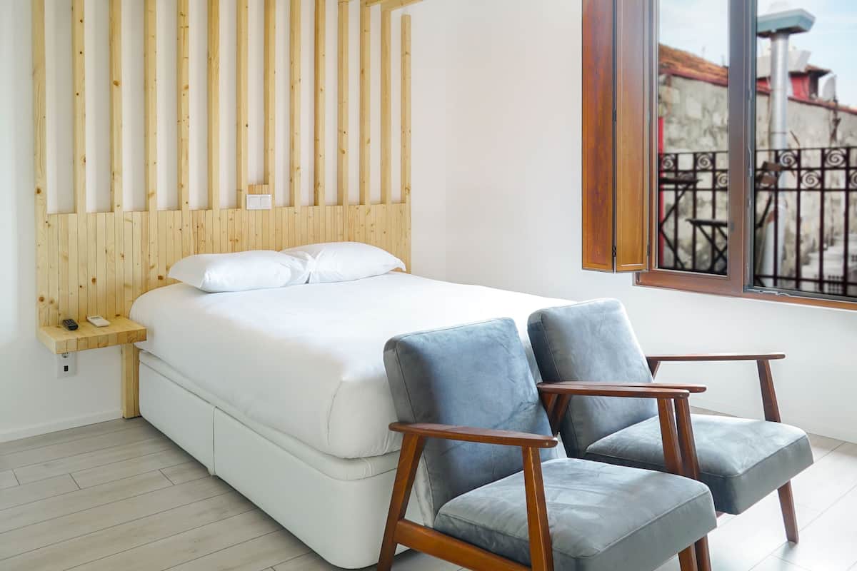 Studio, River View | 1 bedroom, desk, blackout drapes, soundproofing