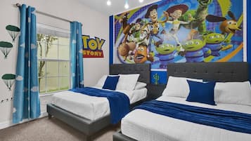 5 bedrooms, iron/ironing board, WiFi, bed sheets