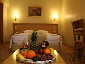Minibar, desk, free WiFi - Sun Inn Hotel (Iskenderun)