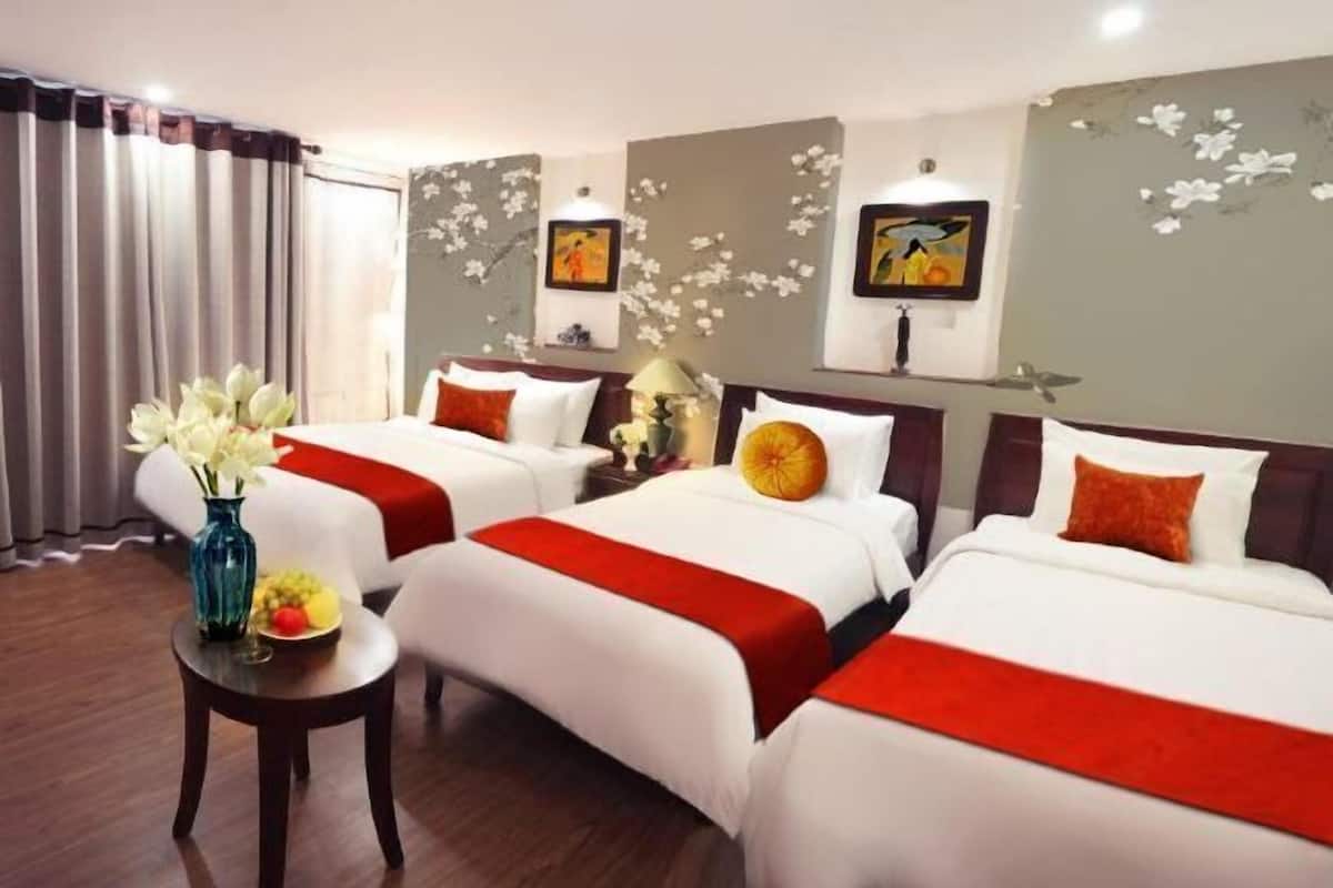 1 bedroom, premium bedding, minibar, in-room safe