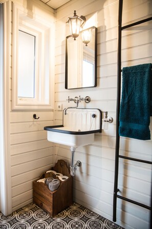 Cabana superluxo, 2 quartos | 1 quarto, Wi-Fi de cortesia, roupa de cama