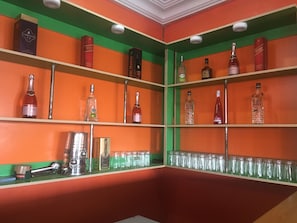 بار (في المنشاة)