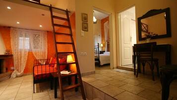 Suite Keluarga, perapian | Area keluarga | TV layar datar