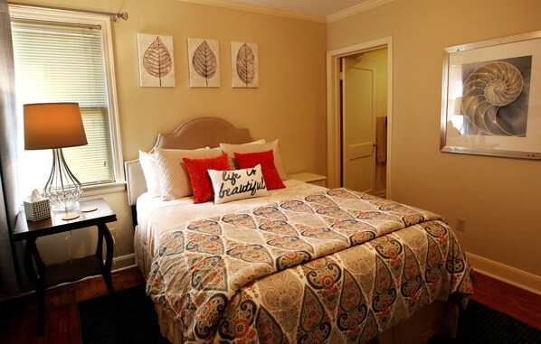 1 chambre, fer et planche à repasser, Wi-Fi gratuit, draps fournis