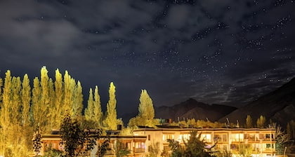 Hotel Karma Inn