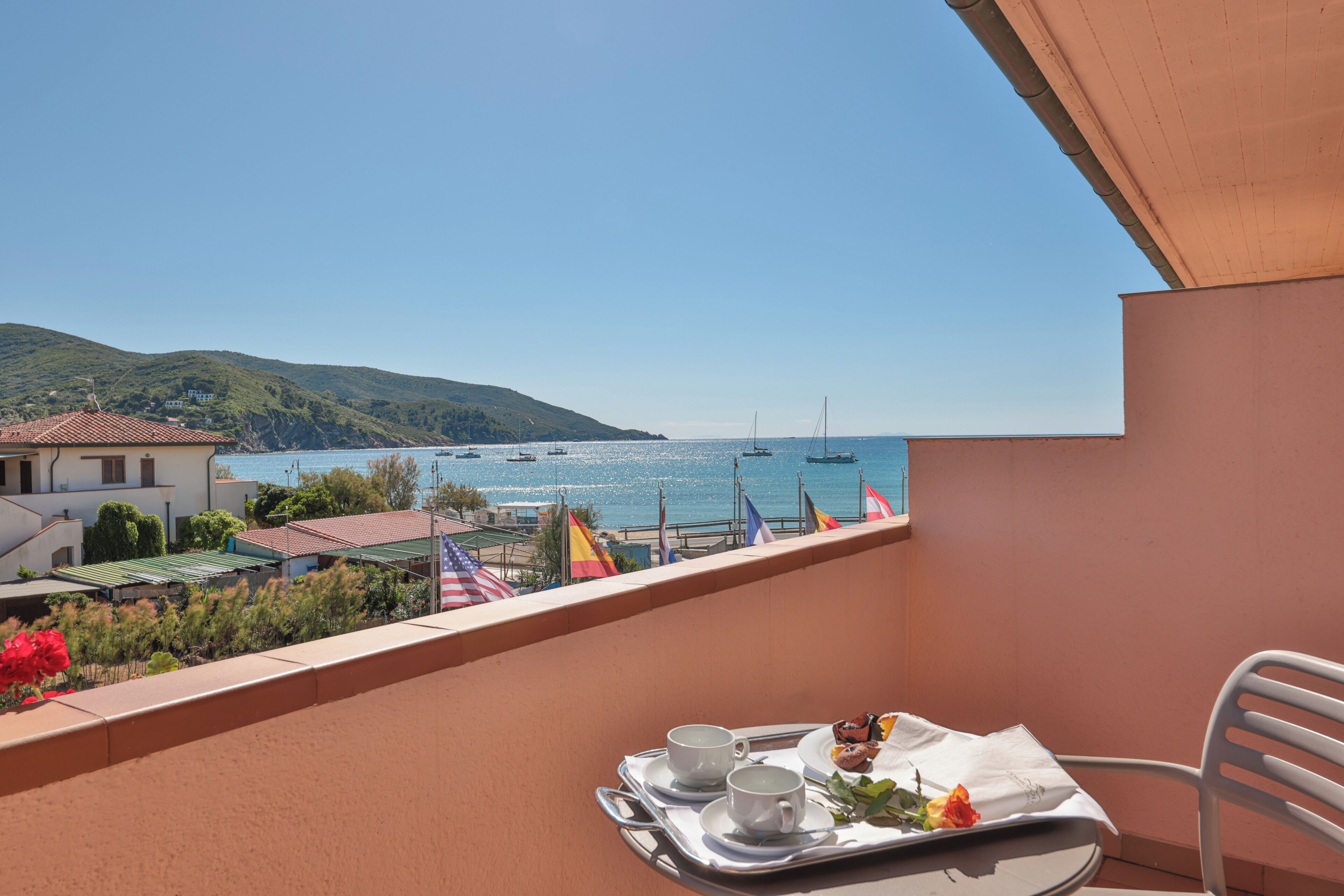 superior double or twin room, balcony, partial sea view | 1 bedroom, minibar, in-room safe, desk