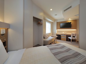 Desk, free WiFi, bed sheets