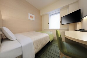 Desk, laptop workspace, free WiFi, bed sheets - Keio Presso Inn Gotanda (Tokyo)