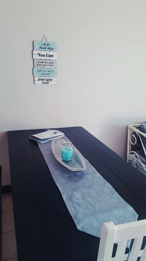 Dining - JBay Holiday Apartment (Jeffreys Bay)