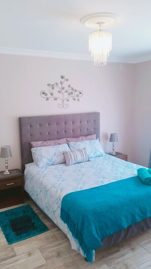 Superior Apartment, 2 Bedrooms | 1 bedroom, desk, iron/ironing board - JBay Holiday Apartment (Jeffreys Bay)