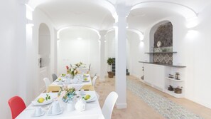 Dagelijks continentaal ontbijt inbegrepen