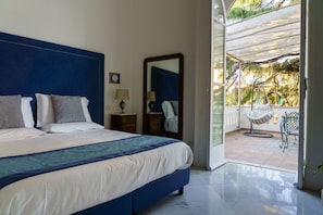 Junior-Suite, Terrasse, Gartenblick