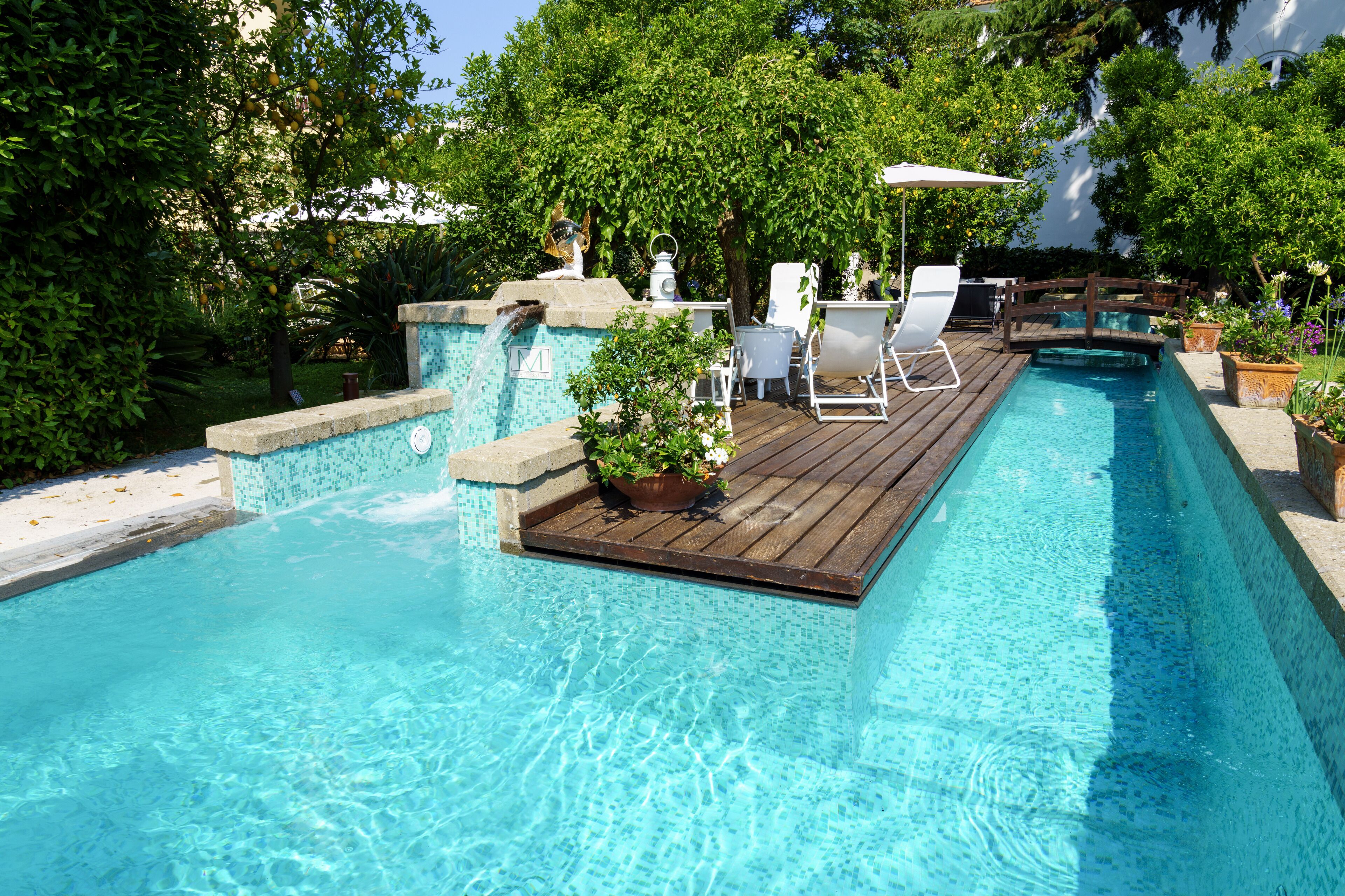 Seasonal outdoor pool, pool umbrellas, sun loungers
