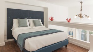 Familien-Suite, Balkon | Hochwertige Bettwaren, Daunenbettdecken, Minibar, Zimmersafe