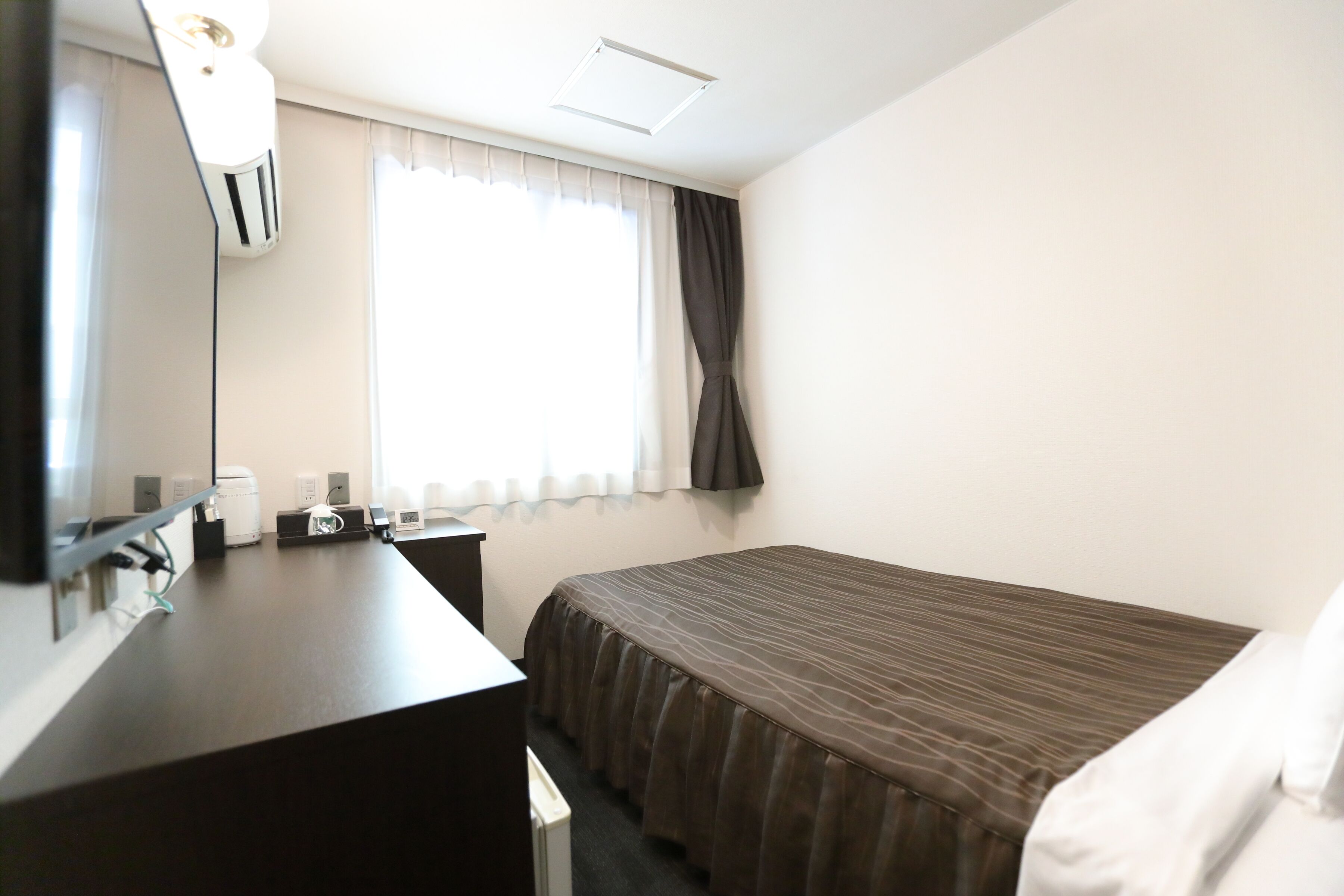 desk, blackout curtains, iron/ironing board, free wifi