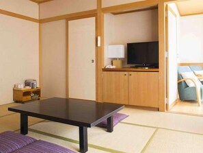 Unclassified image, 4 of 21, button - Hotel Tango Okoku (Kyotango)