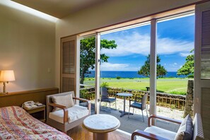 In-room safe, desk, free cots/infant beds, free WiFi - Southern links resort hotel (Yaese)