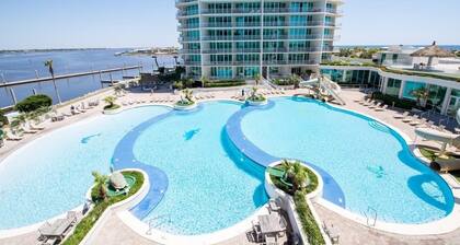 Beautiful Complex - Lazy River & Multiple Pools
