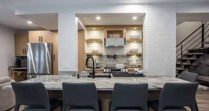 4 Bed, Amazing Location! No car needed, Communal H