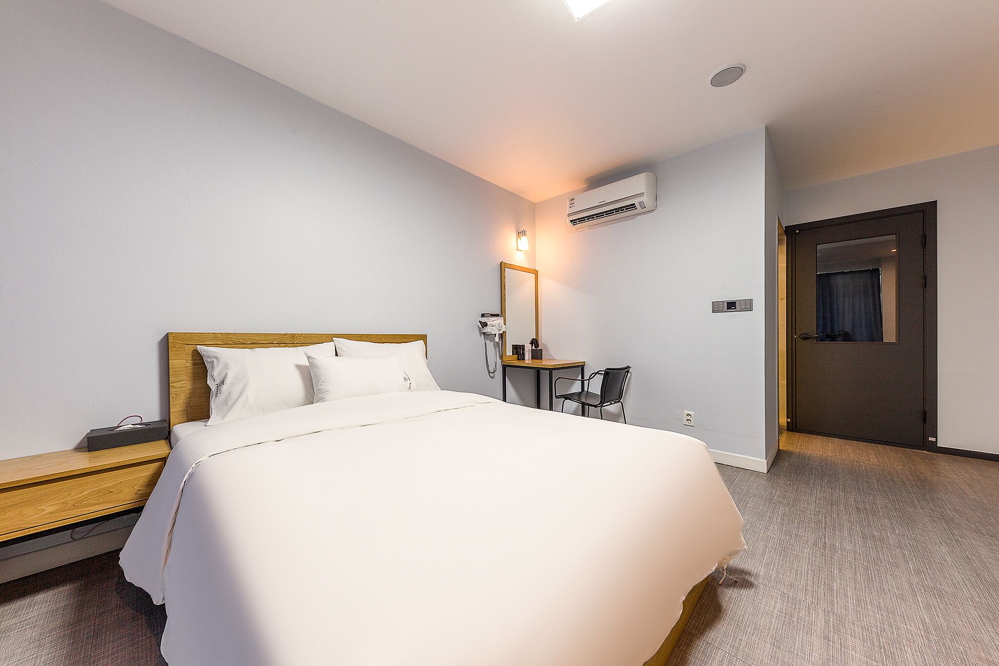 free minibar, desk, laptop workspace, blackout curtains