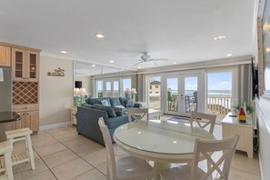 Interior - Sunrise Gulf Views | Beachfront 2BR Condo (Destin)