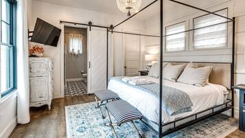 3 chambres, fer et planche à repasser, Wi-Fi, draps fournis