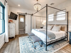 3 soverom, strykejern/-brett, wi-fi og sengetøy