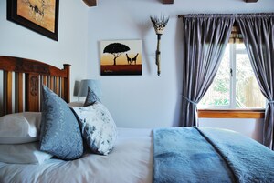 Traditional Room, 1 Queen Bed, Ensuite | 5 bedrooms, Egyptian cotton sheets, premium bedding, minibar