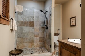 Combined shower/bathtub, hair dryer, towels - Spend Winter in Big Sky! Delightful Ski-in/Ski-out Home with Hot Tub and WIFI! (Big Sky)