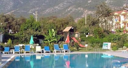 Ant Apart Hotel