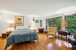 Unclassified image, 3 of 36, button - Hawk Landing is a charming 3-bedroom, 2-bathroom retreat (Pittsford)