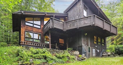 Täydellinen yksinäinen kodikas lomapaikka kotiin