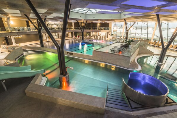 Hot springs - Hotel Thermal ŠÍRAVA (Kaluža)