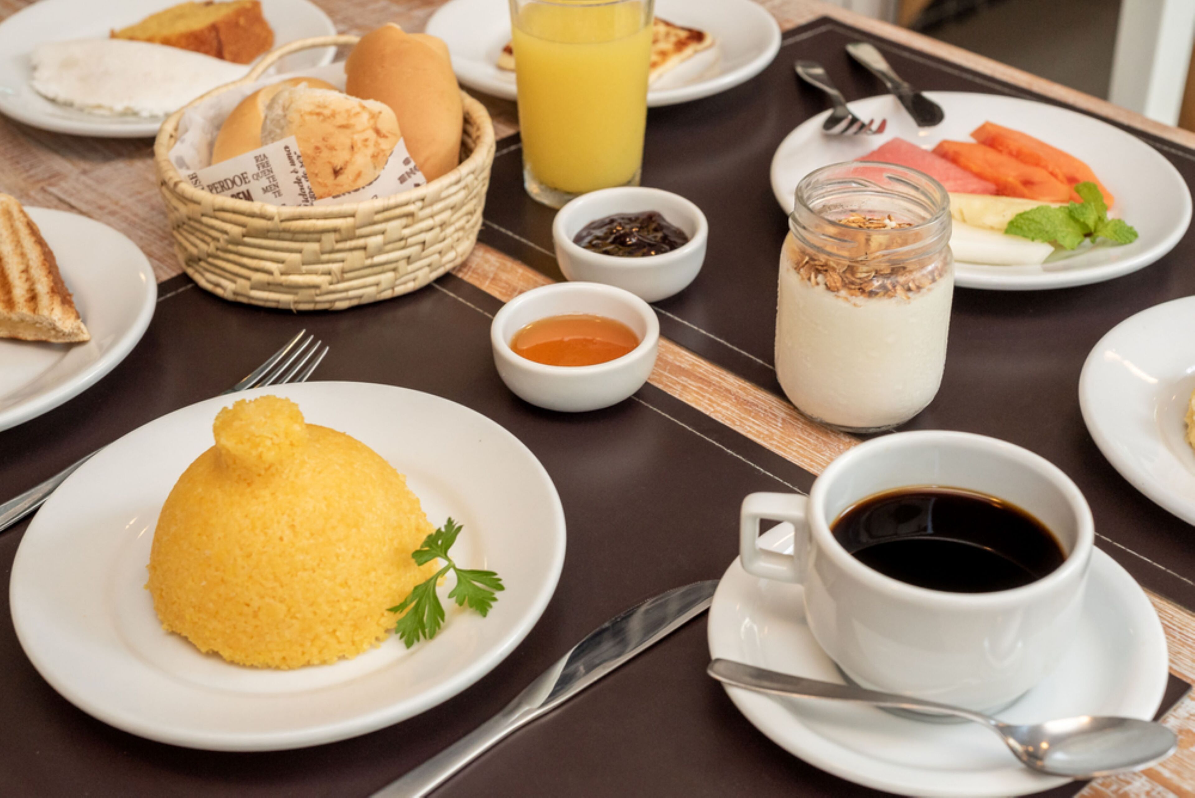 free daily self-service breakfast