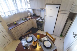 Apartment, Balkon | 1 Schlafzimmer, Schreibtisch, Bügeleisen/Bügelbrett, kostenloses WLAN