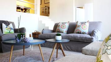 Comfort House, 4 Bedrooms | Living area