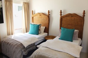 4 bedrooms - Sanctuary Beach Condo (Plettenberg Bay)