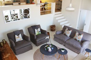 Comfort House, 4 Bedrooms | Living area - Sanctuary Beach Condo (Plettenberg Bay)