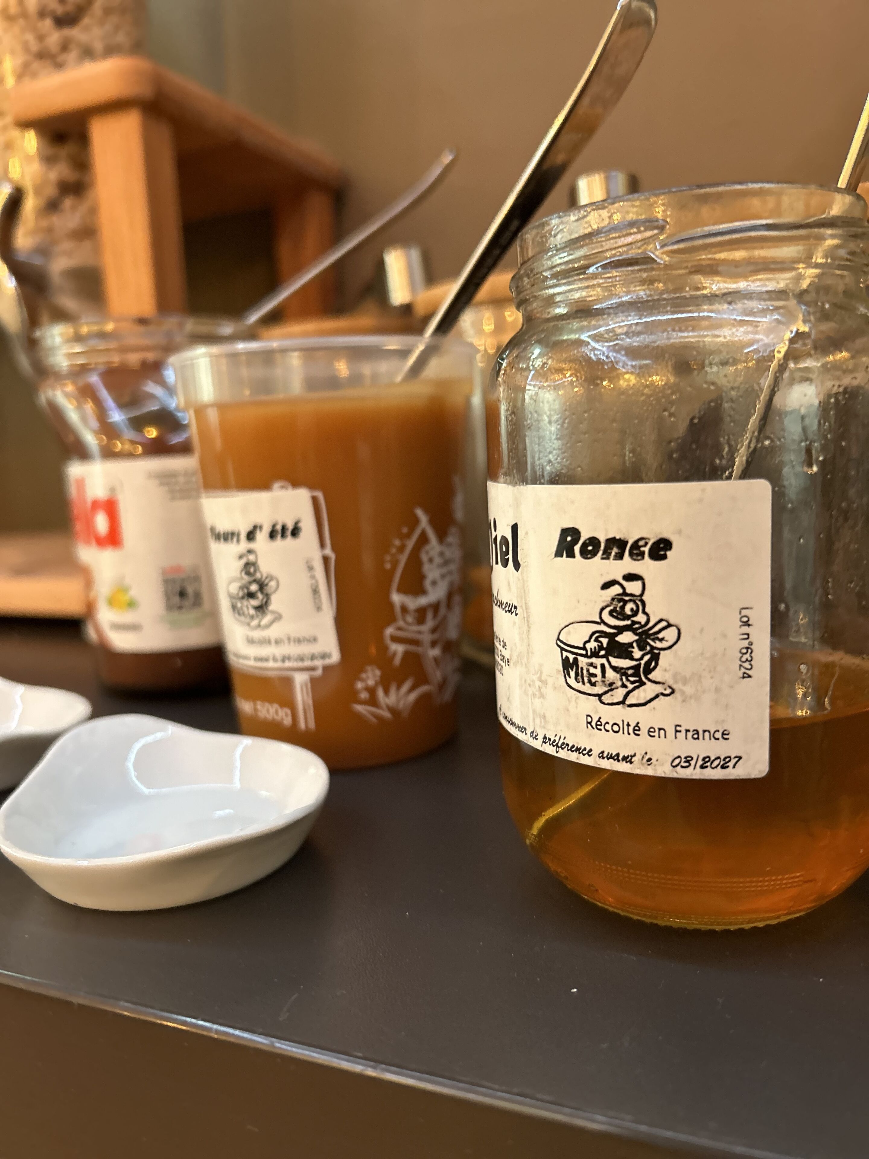 daily buffet breakfast (eur 12 per person)