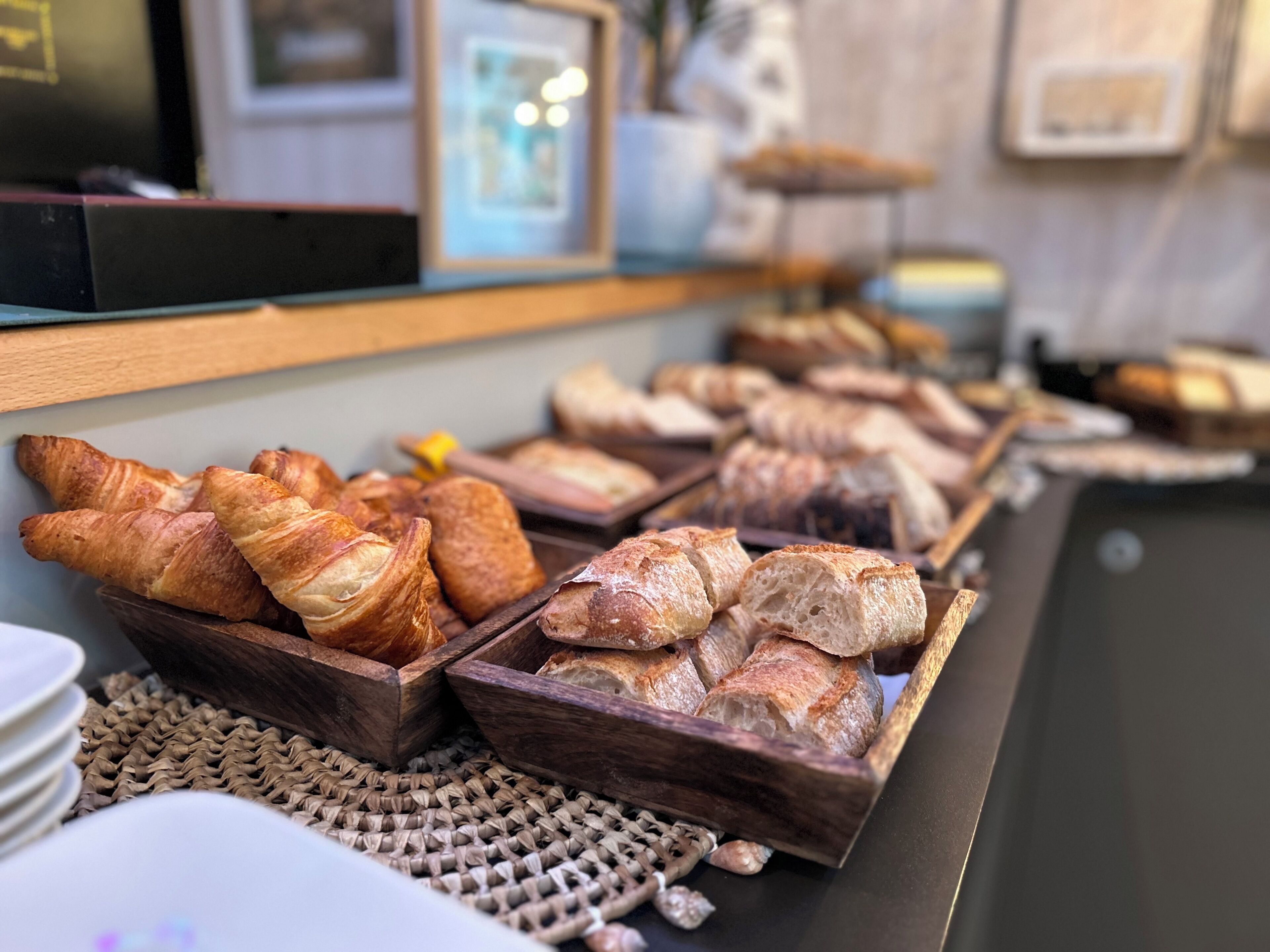 daily buffet breakfast (eur 12 per person)