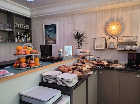 Daily buffet breakfast (EUR 12 per person)