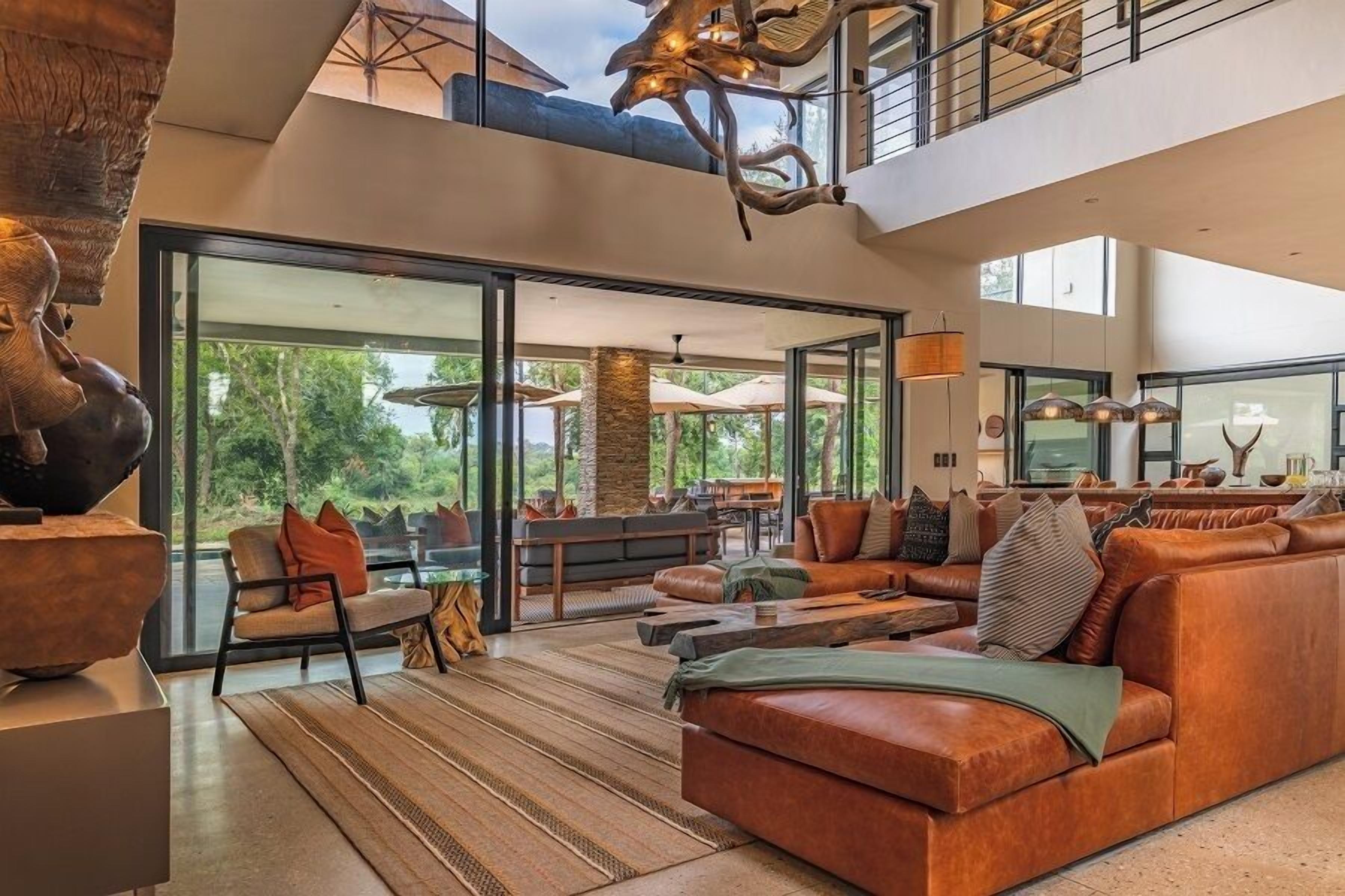 Amukela | Living area | Fireplace