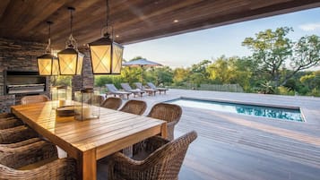 Mangwa Lodge | Terrace/patio