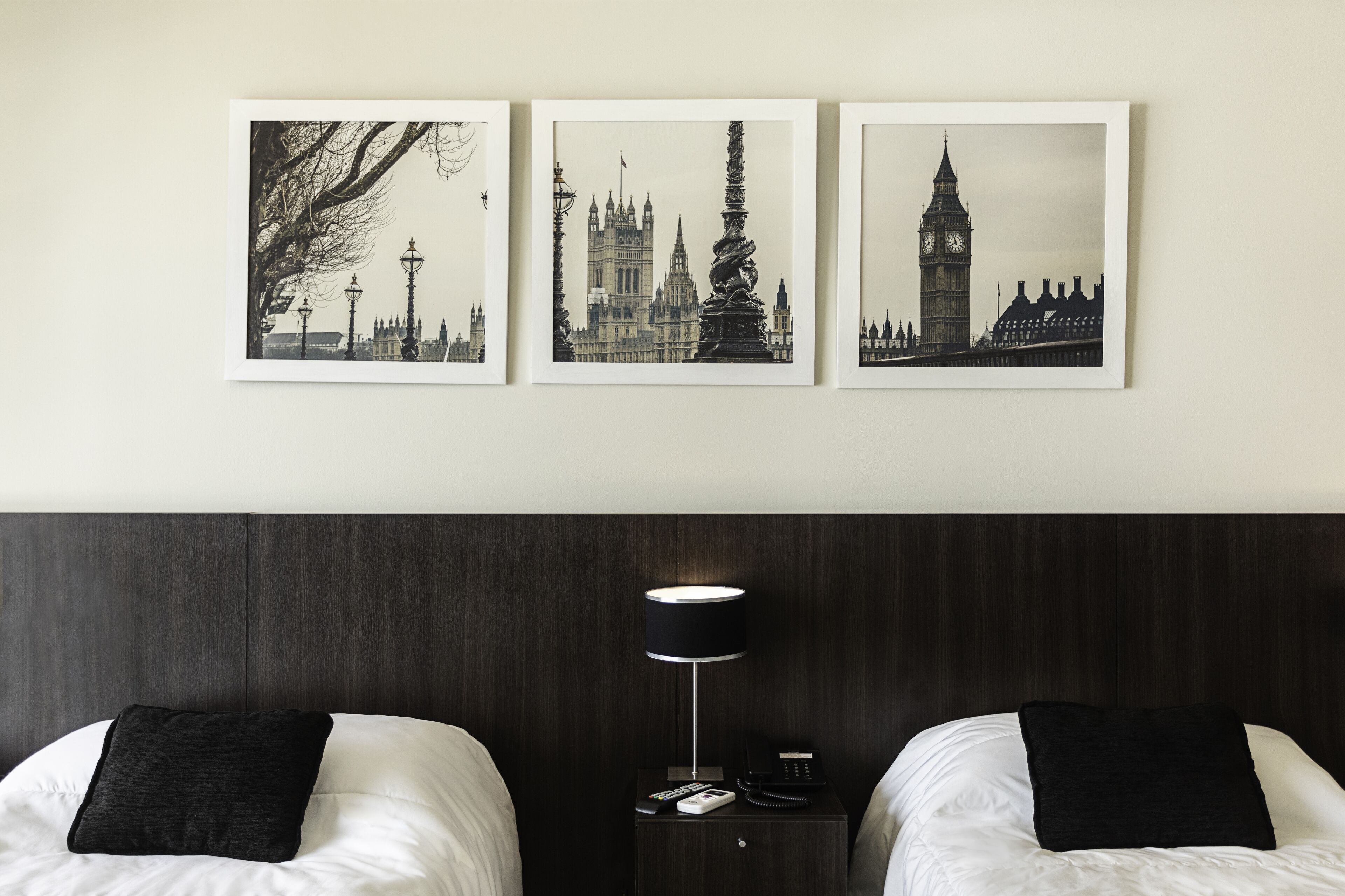 Sábanas de algodón egipcio, ropa de cama de alta calidad y minibar 