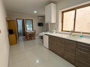 Condo, 2 Bedrooms (2 Bed Sleeps 5) | Desk, iron/ironing board, free cribs/infant beds, rollaway beds - Triton (St. Paul's Bay)