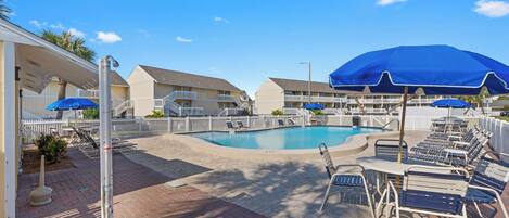 Een verwarmd zwembad