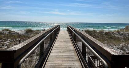 A pocos minutos de las playas de arena blanca y las aguas esmeralda del Golfo