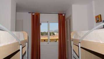 2 Schlafzimmer, Bügeleisen/Bügelbrett, kostenloses WLAN, Bettwäsche